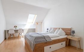Charmantes Apartment In Kapfenberg - Zentral Und Komfortabel
